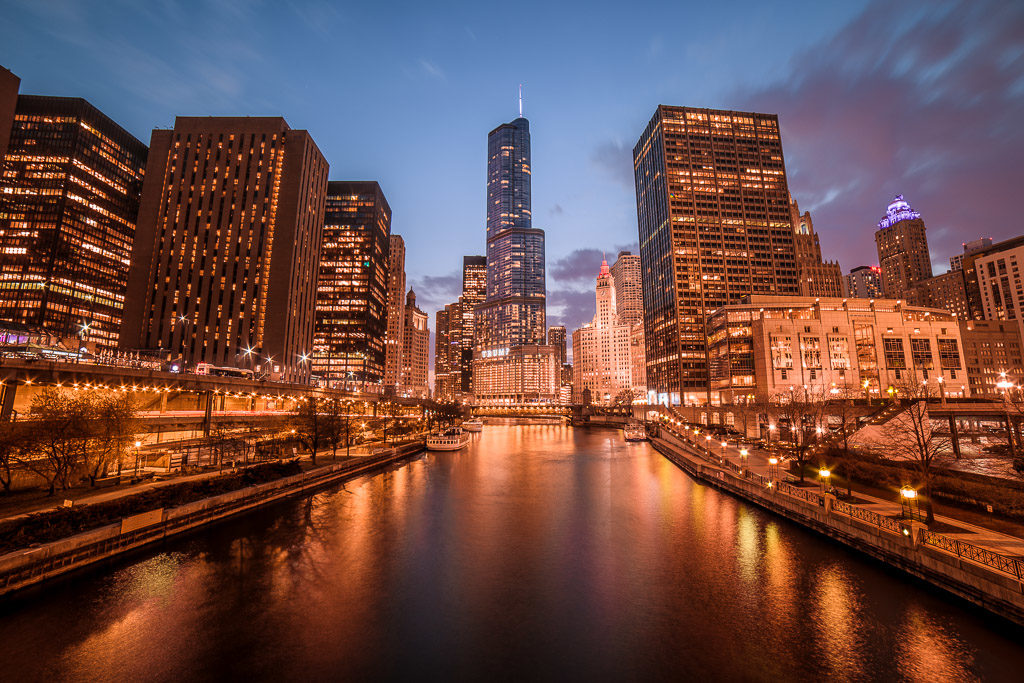  Landscape Travel Photography - Chicago Skyline Trump Tower